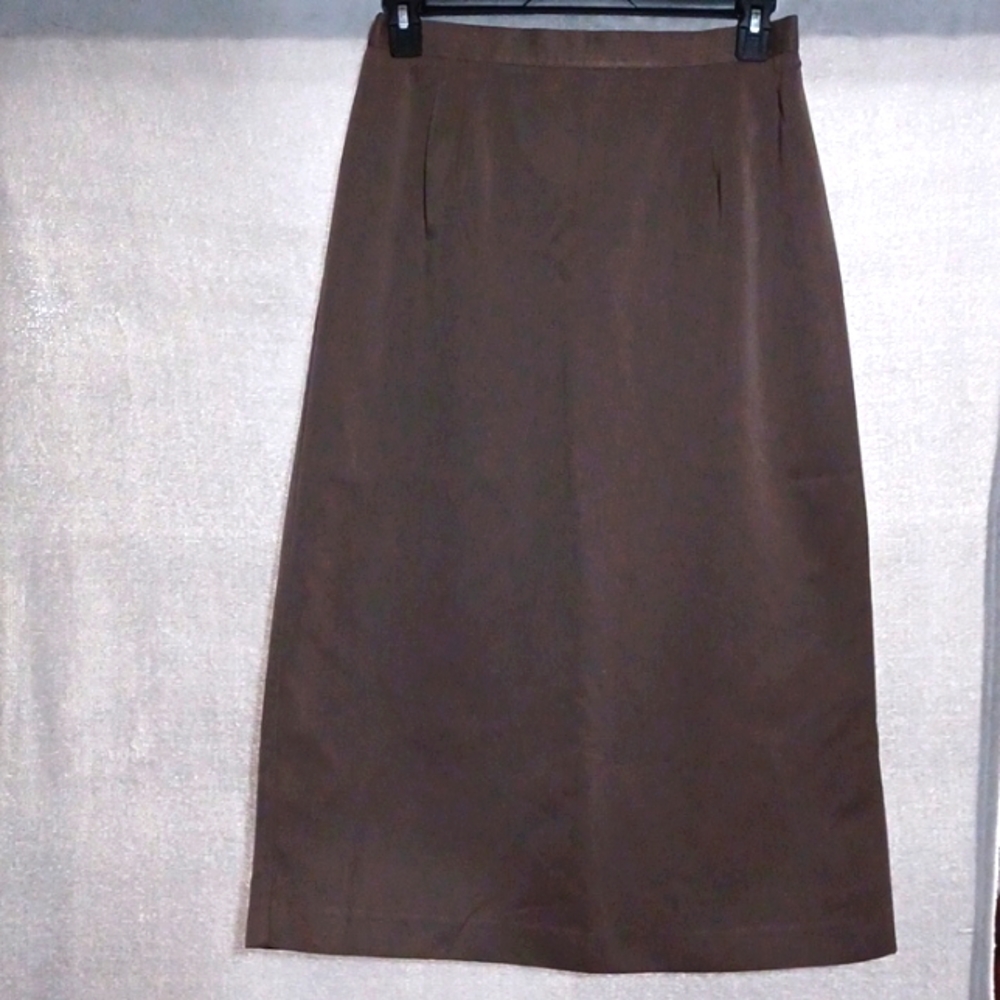 Vintage Women's Southern Lady Size 16 Skirt Elastic Waist Pull On Beige Midi.